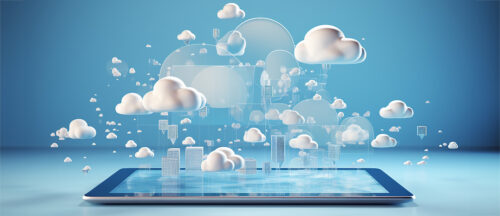 Das Bild stellt eine moderne, digitale Cloud-Infrastruktur dar, symbolisiert durch stilisierte Wolken über einem Tablet, die eine vernetzte Stadt aus Datenblöcken repräsentieren.
