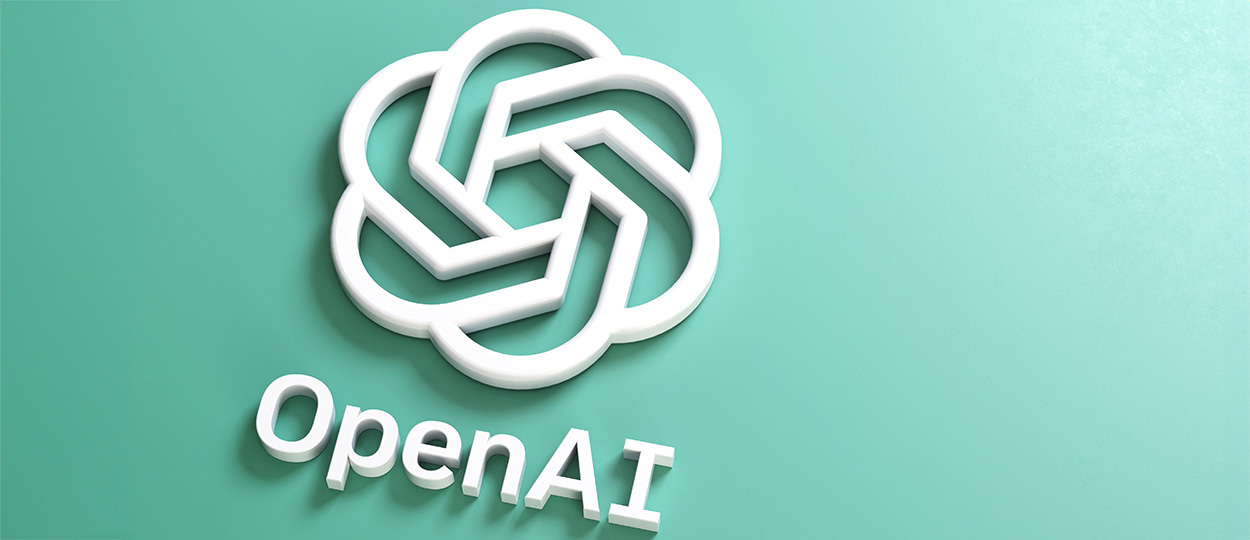 Das Bild präsentiert das ineinander verschlungene Kreislogo von OpenAI neben seinem Namen auf hellgrünem Grund.